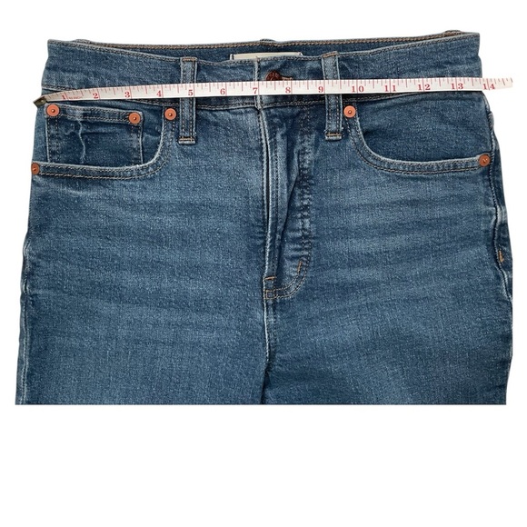 Madewell medium wash Perfect Vintage Jean
size 25 - Picture 9 of 9